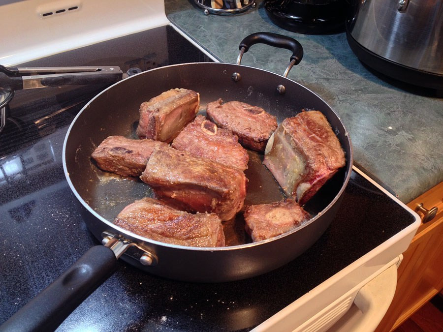 Slow Cook Beef Ribs In Oven
 Slow Cooker Braised Beef Short Ribs The Gourmet Housewife