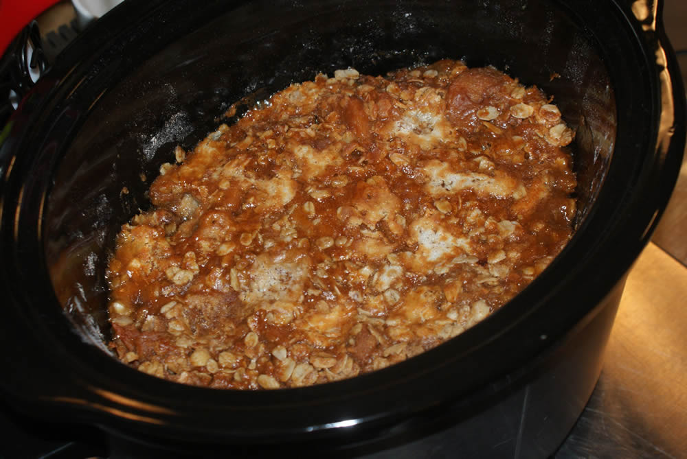 Slow Cooker Apple Cobbler
 Little Bit of Everything Slow Cooker Apple Crisp