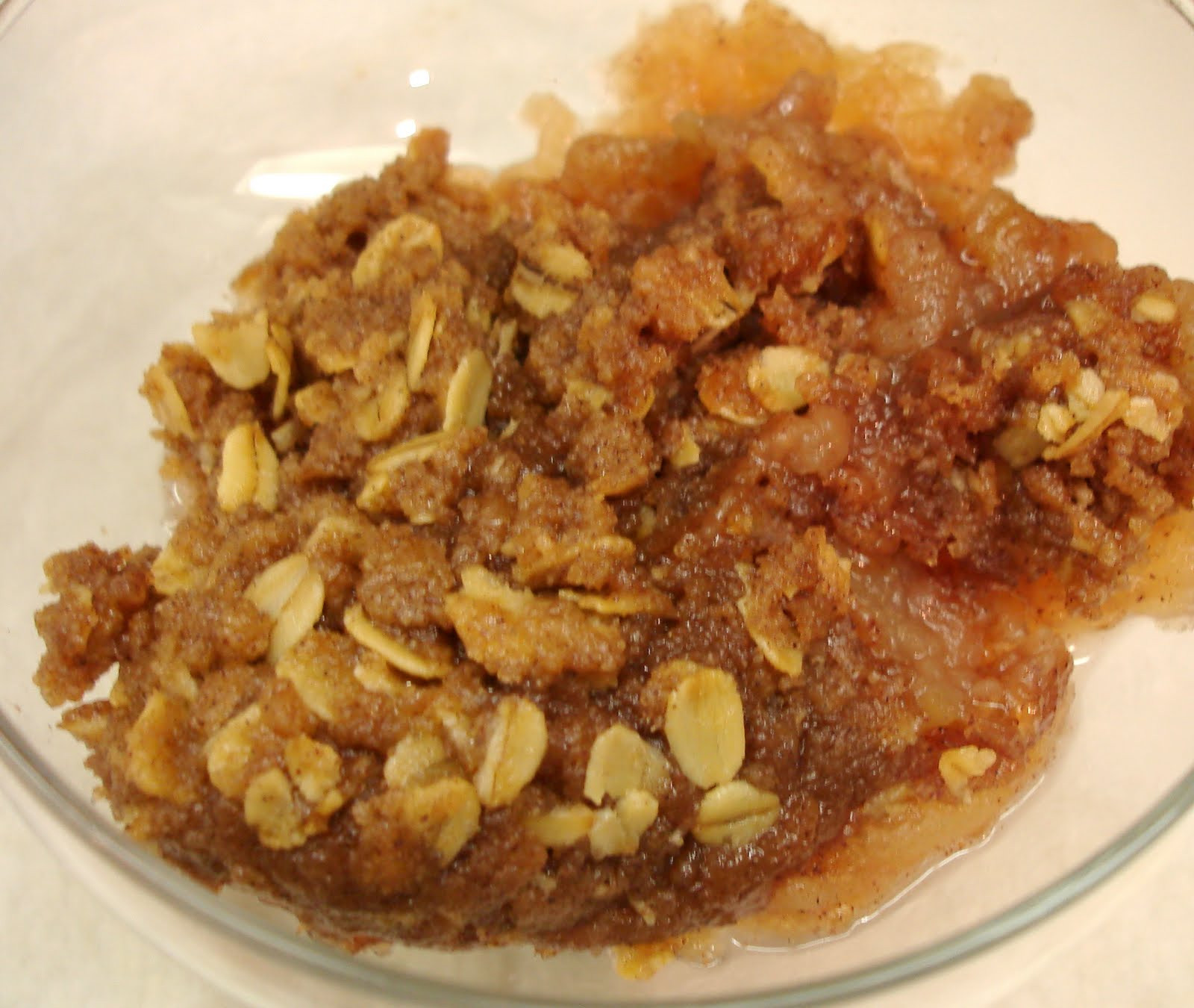 Slow Cooker Apple Cobbler
 Sunshine Mom Slow Cooker Apple Crisp