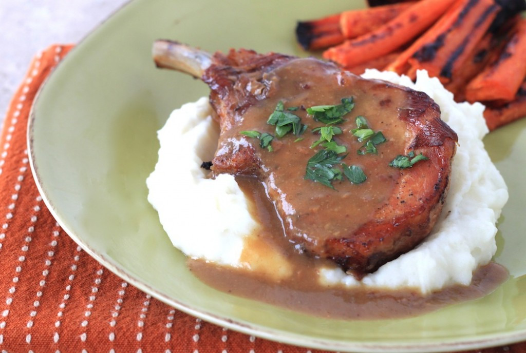 Slow Cooker Bone In Pork Chops
 slow cooker smothered pork chops