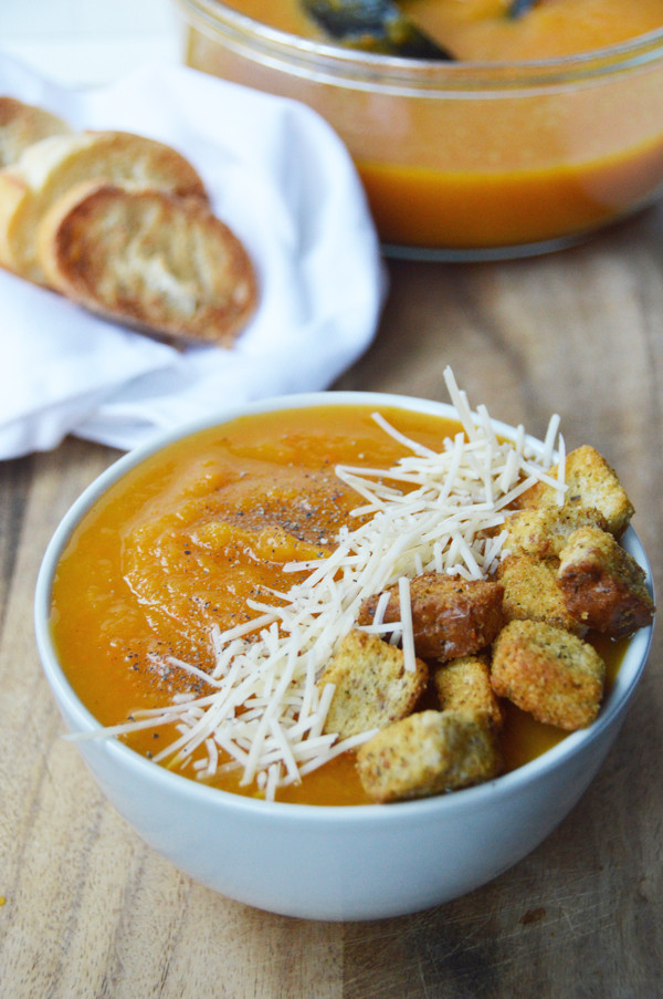 Slow Cooker Butternut Squash Soup
 Easy Slow Cooker Butternut Squash Soup