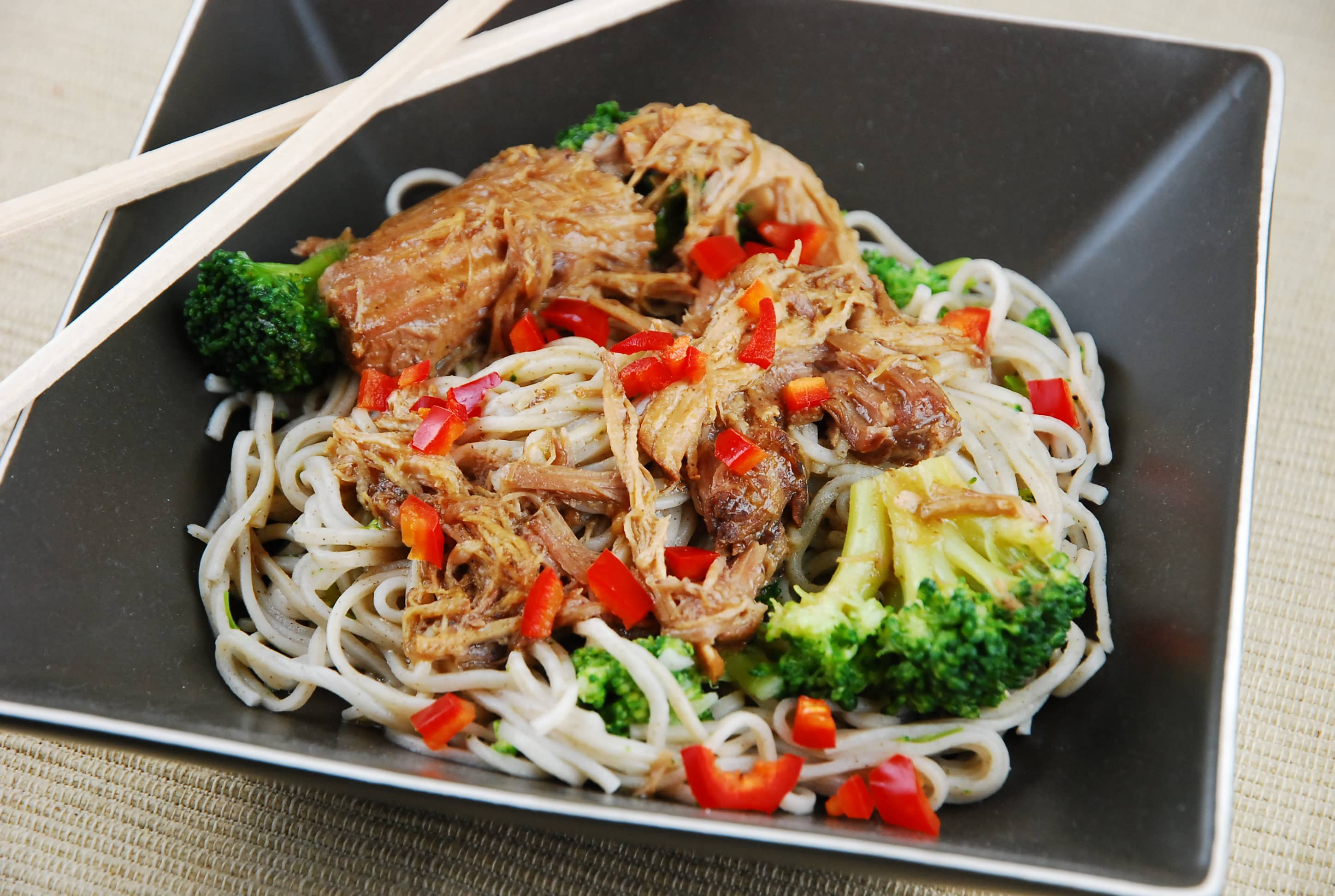 Slow Cooker Chicken And Noodles
 Slow Cooker Asian Chicken and Noodles with Broccoli 7