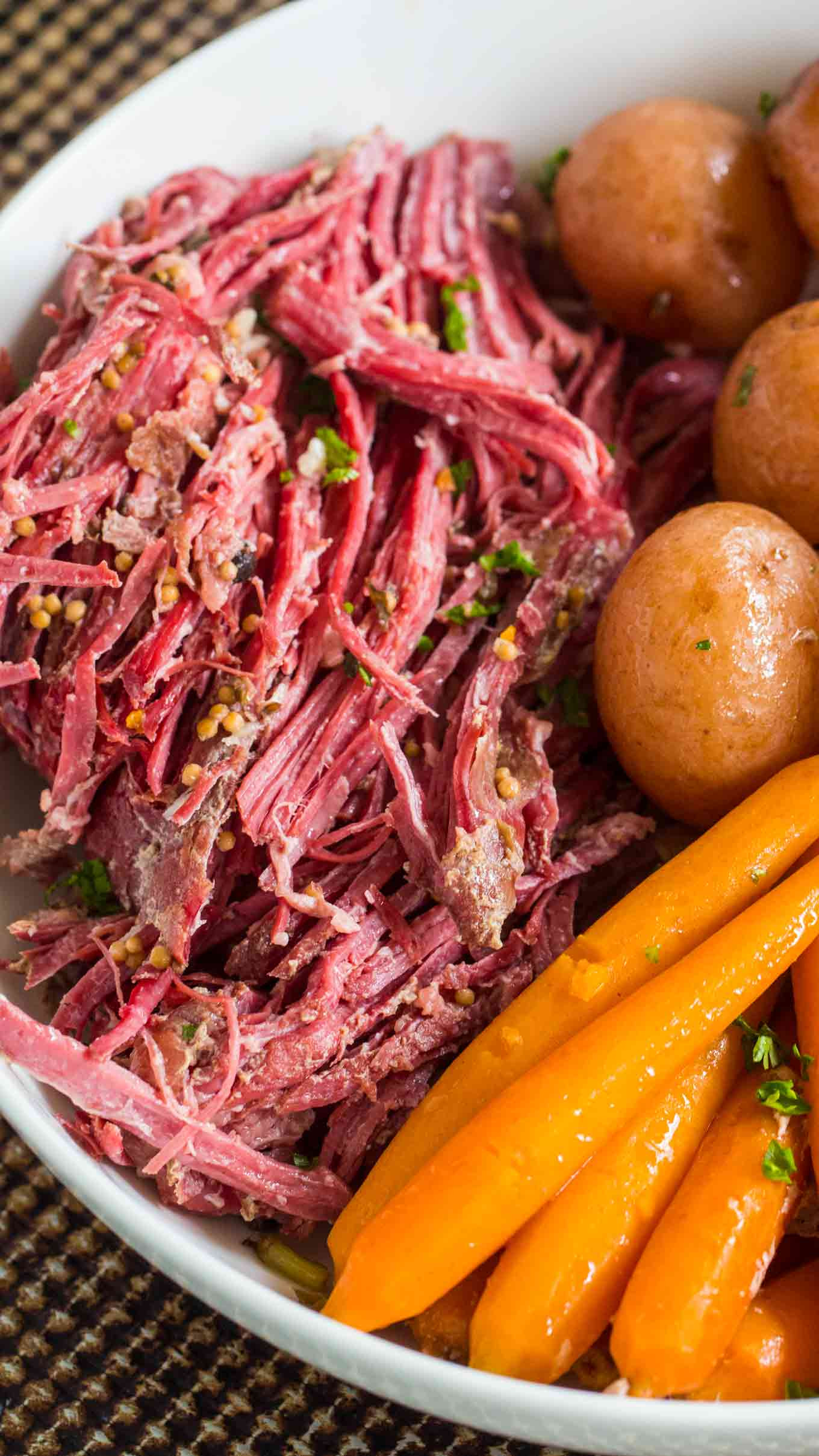 Slow Cooker Corn Beef
 Slow Cooker Corned Beef Sweet and Savory Meals