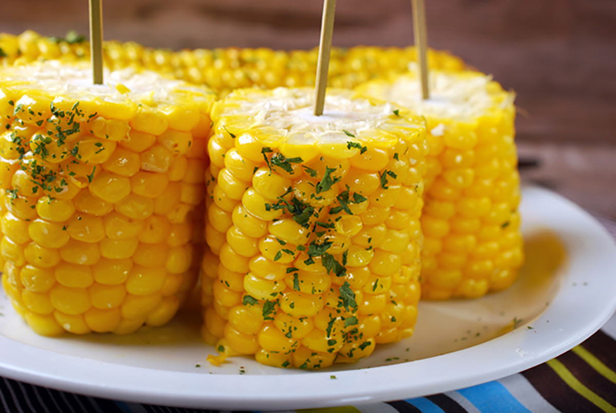 Slow Cooker Corn
 Never Boil Your Corn Again – Make It Like This Instead
