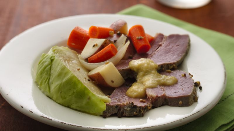 Slow Cooker Corned Beef And Cabbage And Red Potatoes
 Slow Cooker Corned Beef and Cabbage Recipe BettyCrocker