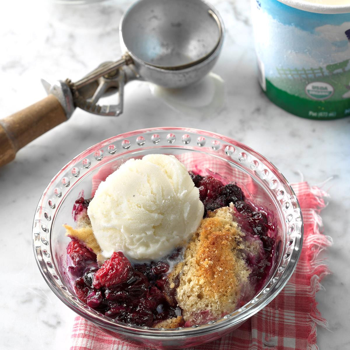 Slow Cooker Dessert Recipes
 Slow Cooker Berry Cobbler Recipe