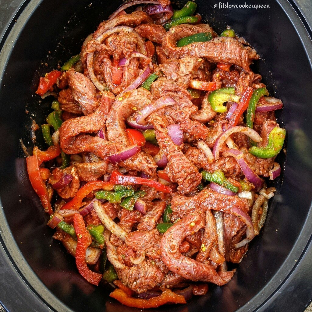 Slow Cooker Steak Fajitas
 5 Ingre nt Slow Cooker Steak Fajitas Fit SlowCooker Queen