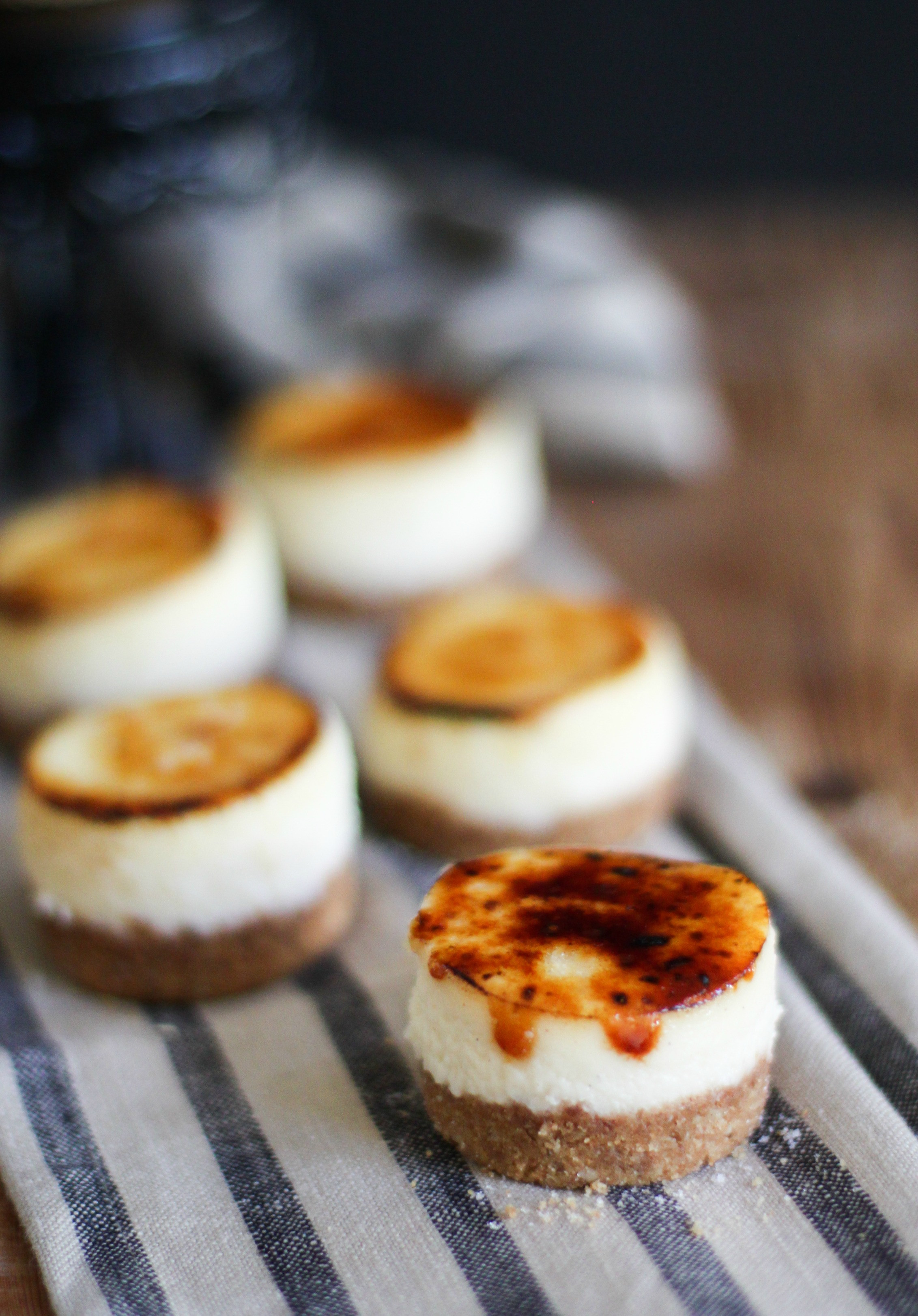 Small Cheesecake Recipe
 Mini Cheesecake Brulee The Little Epicurean