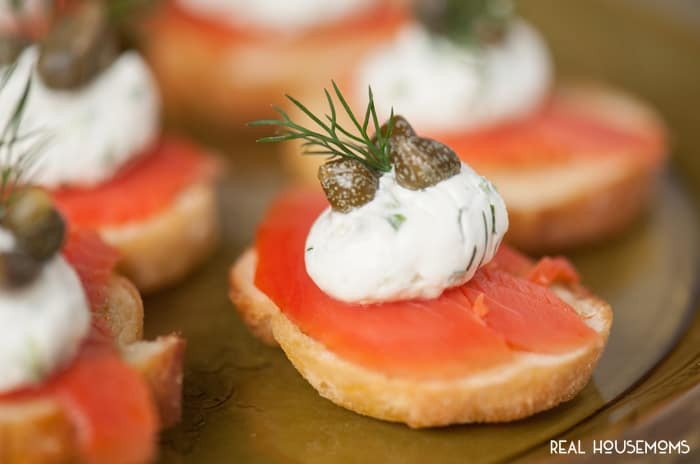 Smoked Salmon Appetizer
 Smoked Salmon Crostini ⋆ Real Housemoms