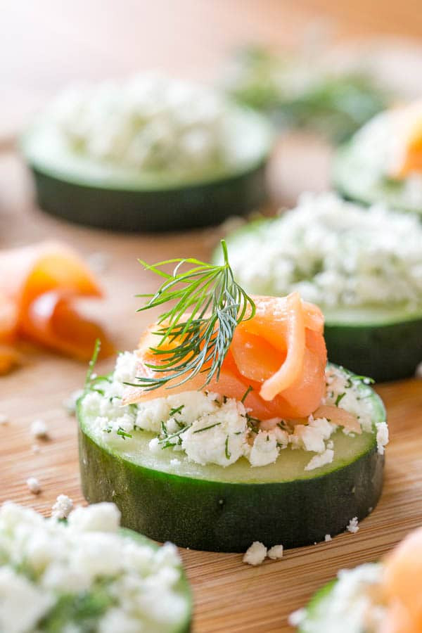 Smoked Salmon Appetizer
 Easy 4 Ingre nt Smoked Salmon Appetizer