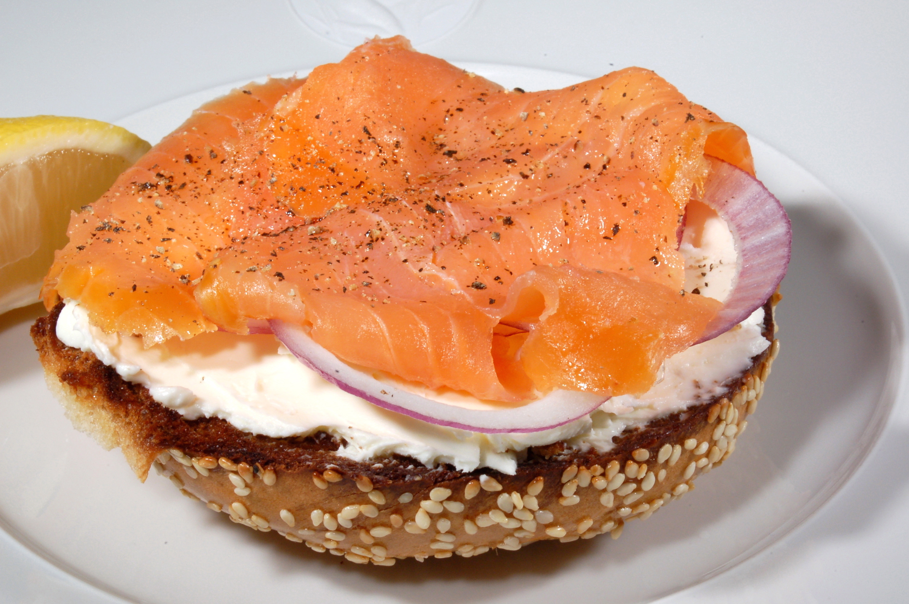 Smoked Salmon Bagel
 Cream Cheese & Smoked Salmon Bagel