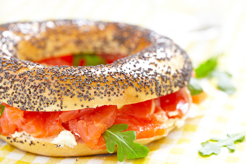 Smoked Salmon Bagel
 American recipe Smoked salmon bagel