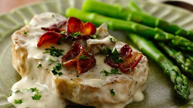 Smothered Pork Chops Cream Of Mushroom
 Creamy Mushroom Pork Chops recipe from Betty Crocker