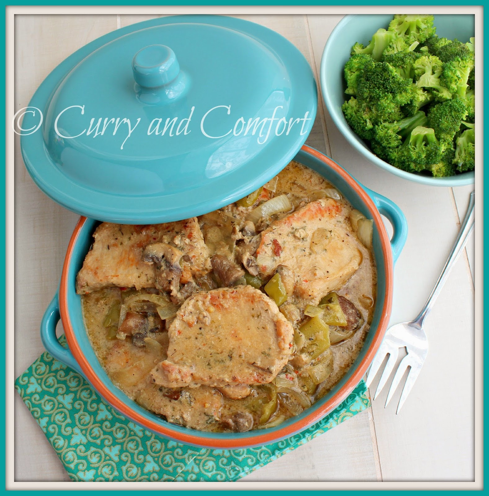 Smothered Pork Chops Slow Cooker
 Kitchen Simmer Smothered Pork Chops in Slow Cooker