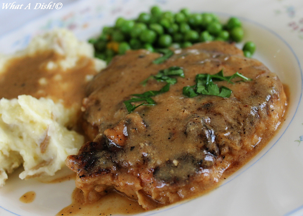 Smothered Pork Chops
 What A Dish Smothered Pork Chops