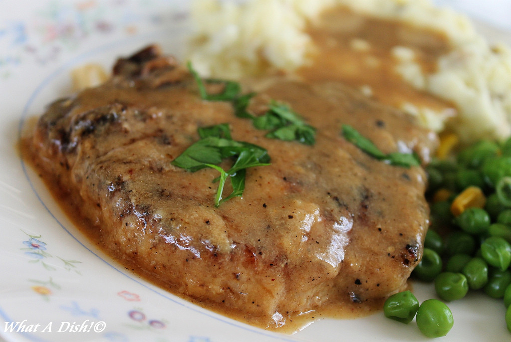Smothered Pork Chops
 What A Dish Smothered Pork Chops