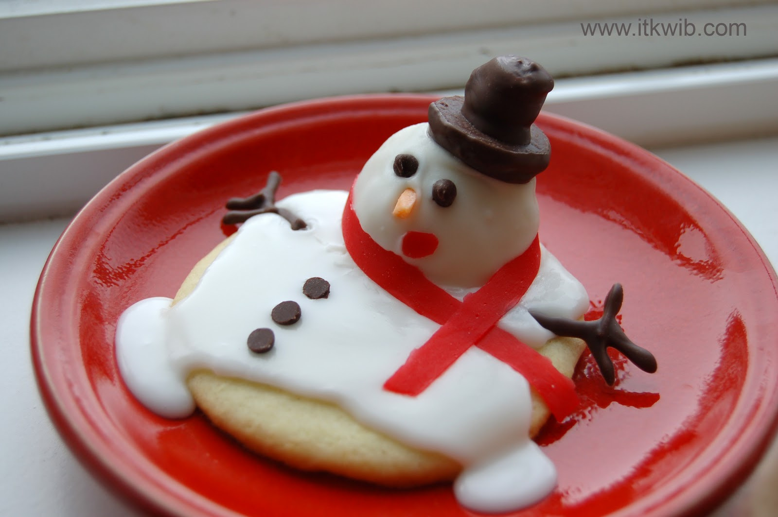 Snowman Sugar Cookies
 Melting Snowman Sugar Cookies w Cake Balls