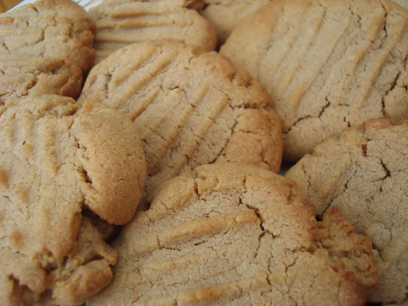 Soft Chewy Peanut Butter Cookies
 Recipes Soft and Chewy Peanut Butter Cookies