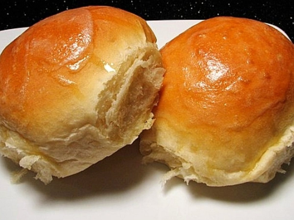 Soft Dinner Roll Recipe
 Soft Dinner Rolls BigOven