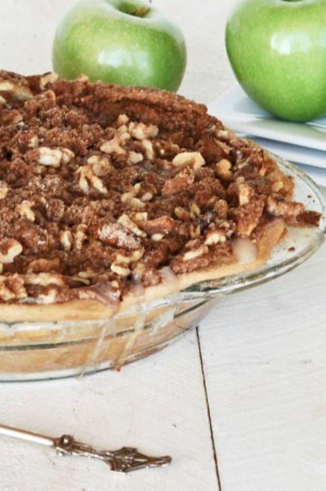 Sour Cream Apple Pie
 Sour Cream Apple Pie Gonna Want Seconds