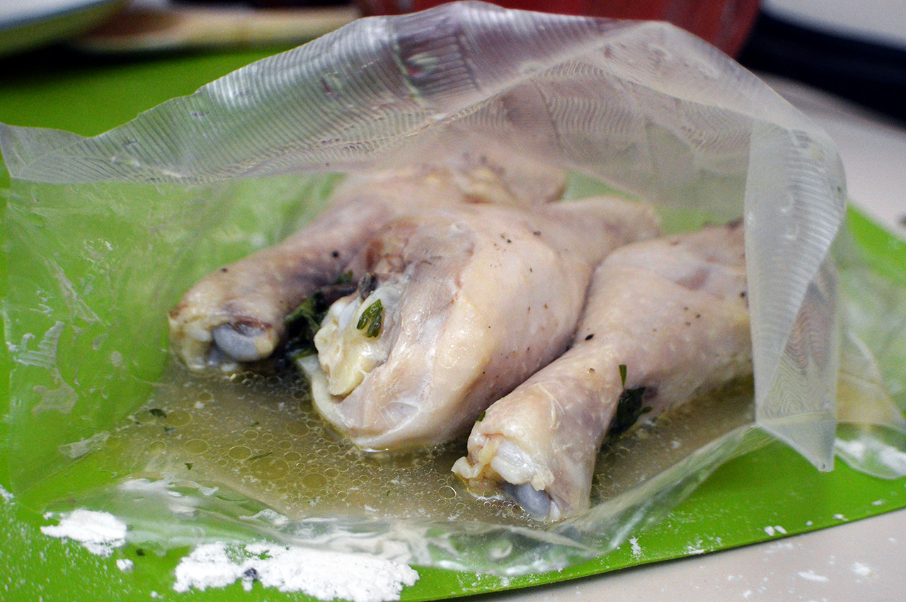 Sous Vide Whole Chicken
 Sous Vide BBQ Chicken Legs