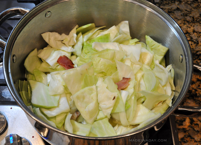 Southern Style Cabbage
 Southern Style Steamed Cabbage