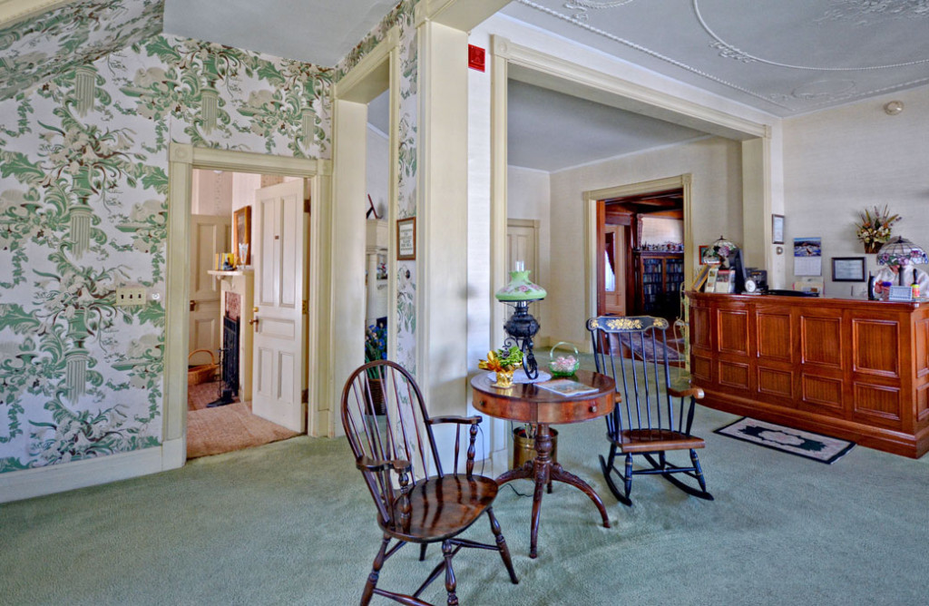 Southern Vermont Bed And Breakfast
 South Shire Inn Bed and Breakfast Bennington VT lodging