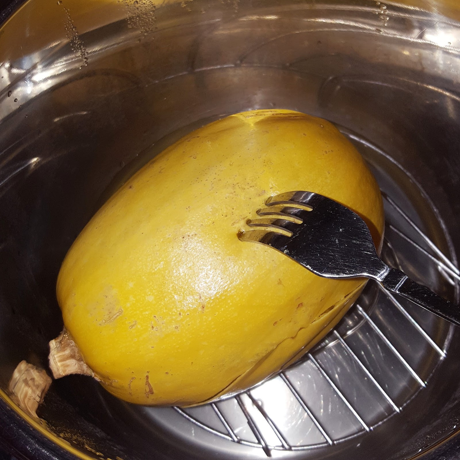 Spaghetti Squash In Pressure Cooker
 Spaghetti Squash cooked whole [Instant Pot Pressure