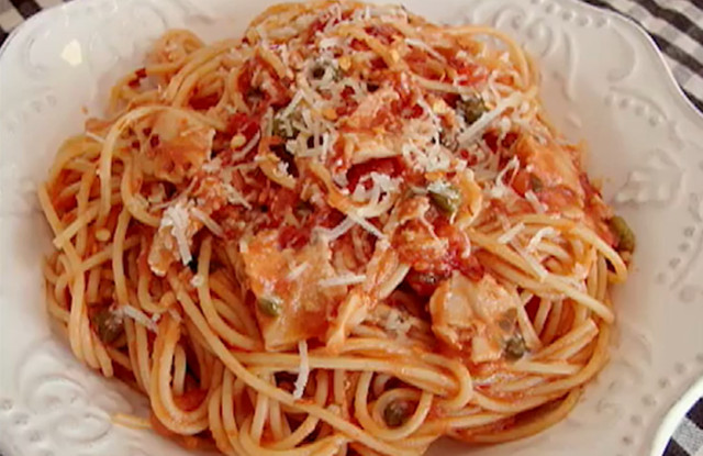 Spaghetti With Clam Sauce
 spaghetti with red clam sauce