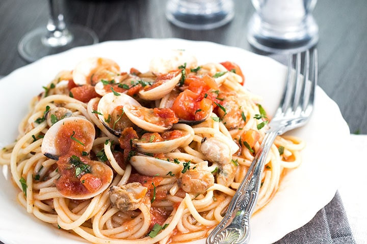 Spaghetti With Clam Sauce
 Spaghetti With Red Clam Sauce Erren s Kitchen