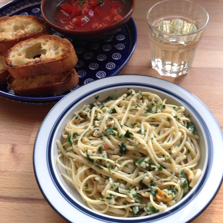 Spaghetti With Clam Sauce
 Spaghetti with Clam Sauce for 2 Get the Good Stuff