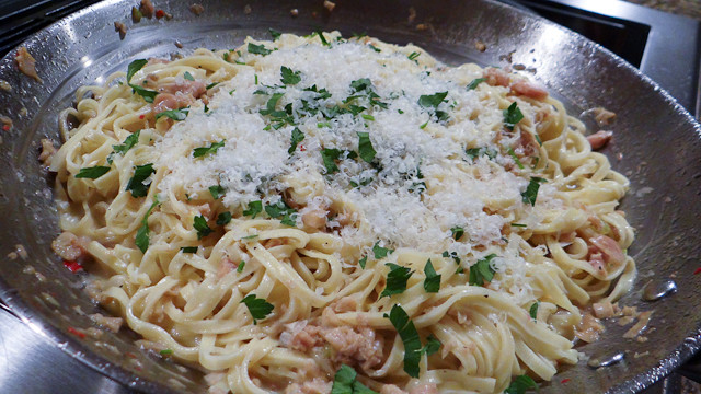 Spaghetti With White Clam Sauce
 Linguine with White Clam Sauce – the Egg Farm
