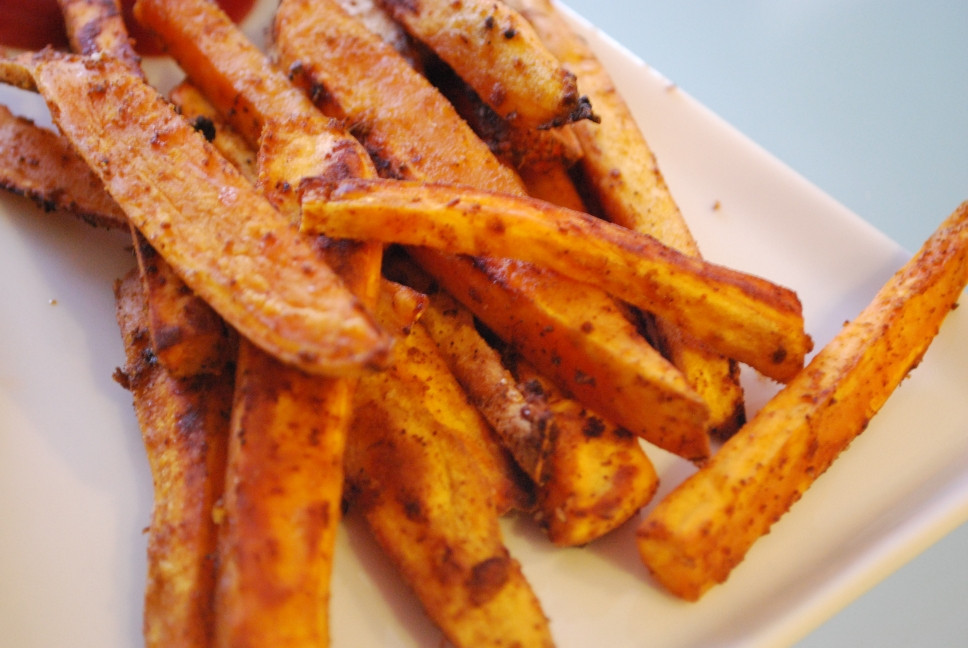 Spicy Sweet Potato Fries
 CLEAN FREAK SPICY SWEET POTATO FRIES