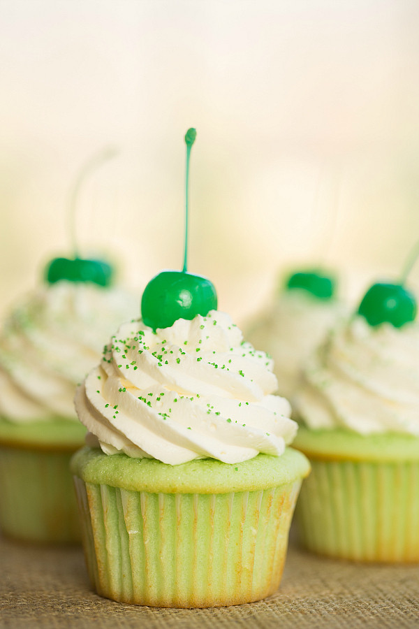 St Patricks Day Cupcakes
 8 St Patrick s Day Cupcakes