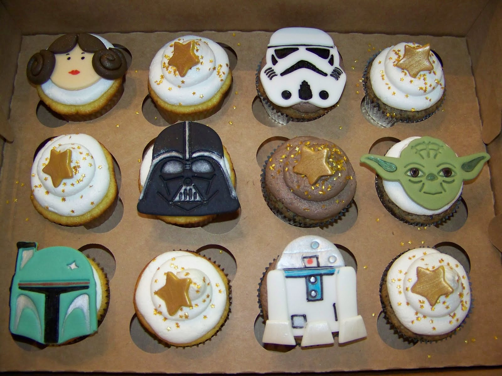 Star Wars Cupcakes
 Plumeria Cake Studio Star Wars Cupcakes