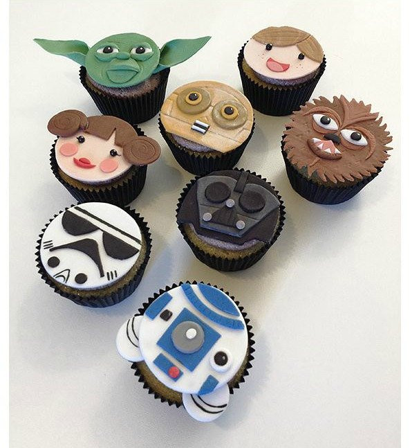 Star Wars Cupcakes
 12 Star Wars Edible fondant Cupcake Toppers