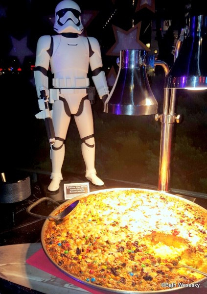 Star Wars Dessert Party
 Guest Review Star Wars Symphony in the Stars Dessert