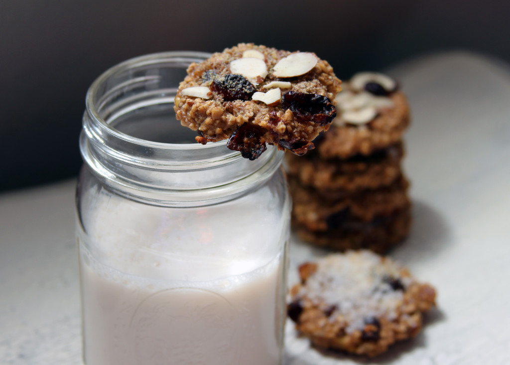 Steel Cut Oatmeal Cookies
 Sweet Steel Cut Oat Cookies