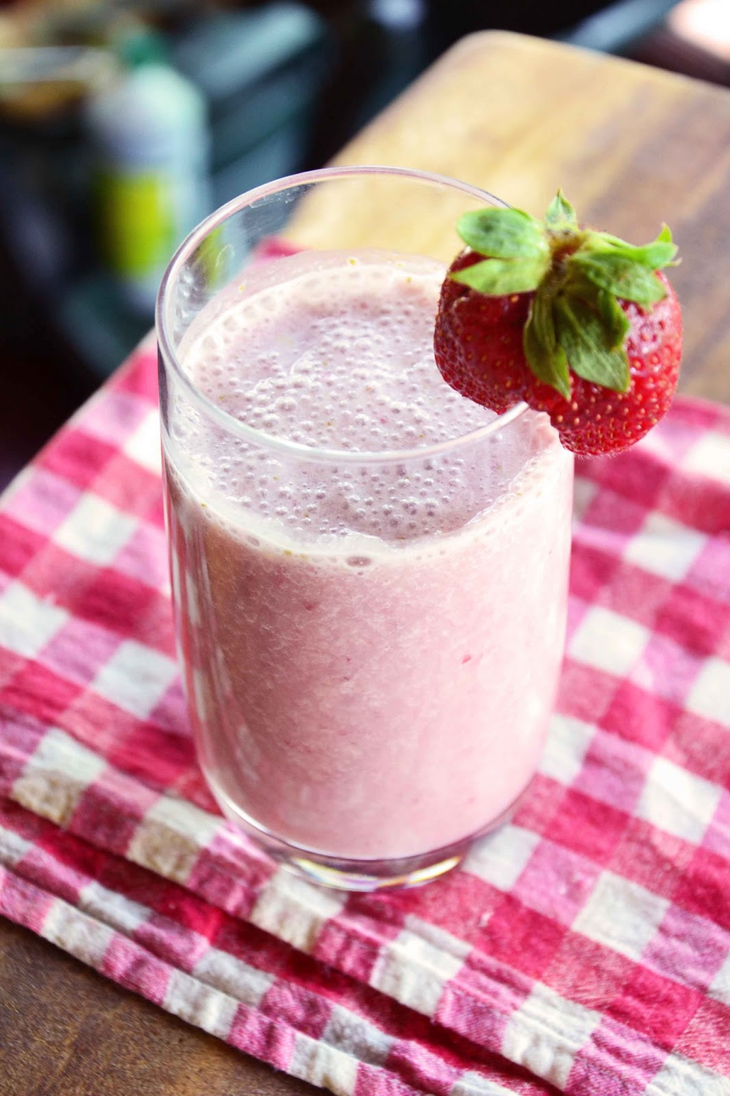 Strawberry Banana Protein Smoothies
 The eccentric Cook Strawberry Banana Protein Shake