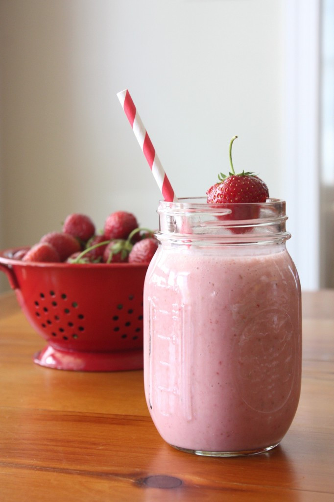 Strawberry Bananas Smoothies
 Fresh strawberry banana Chobani Mango smoothie