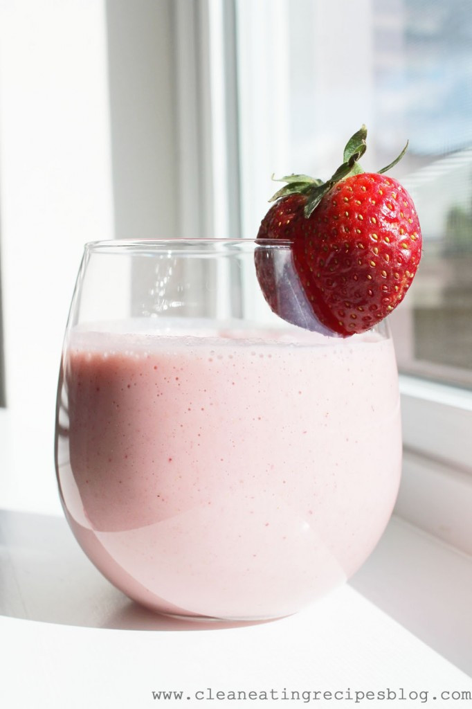 Strawberry Bananas Smoothies
 25 Breakfast Smoothie Recipes for Weight Loss