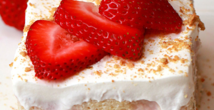 Strawberry Cheesecake Poke Cake
 Strawberry Cheesecake Poke Cake Recipe