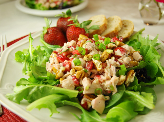 Strawberry Chicken Salad
 Strawberry Chicken Salad & Homemade Poppy Seed Dressing