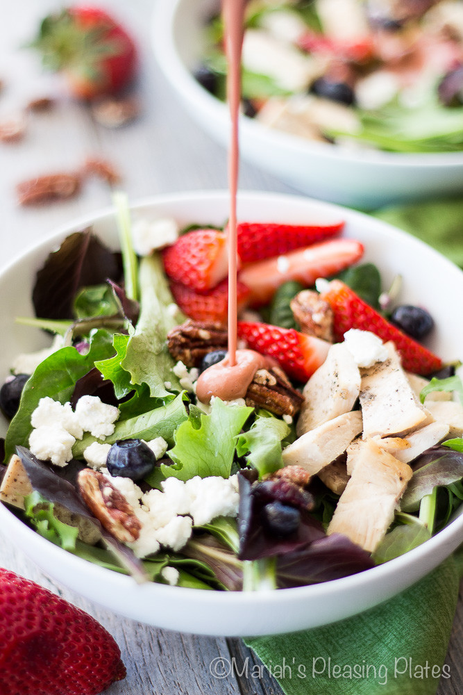 Strawberry Chicken Salad
 Sweet Strawberry Chicken Salad