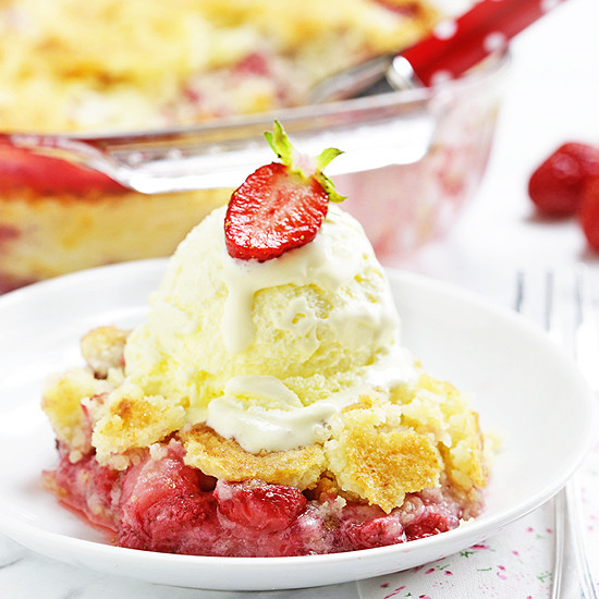 Strawberry Dump Cake
 Strawberry Dump Cake