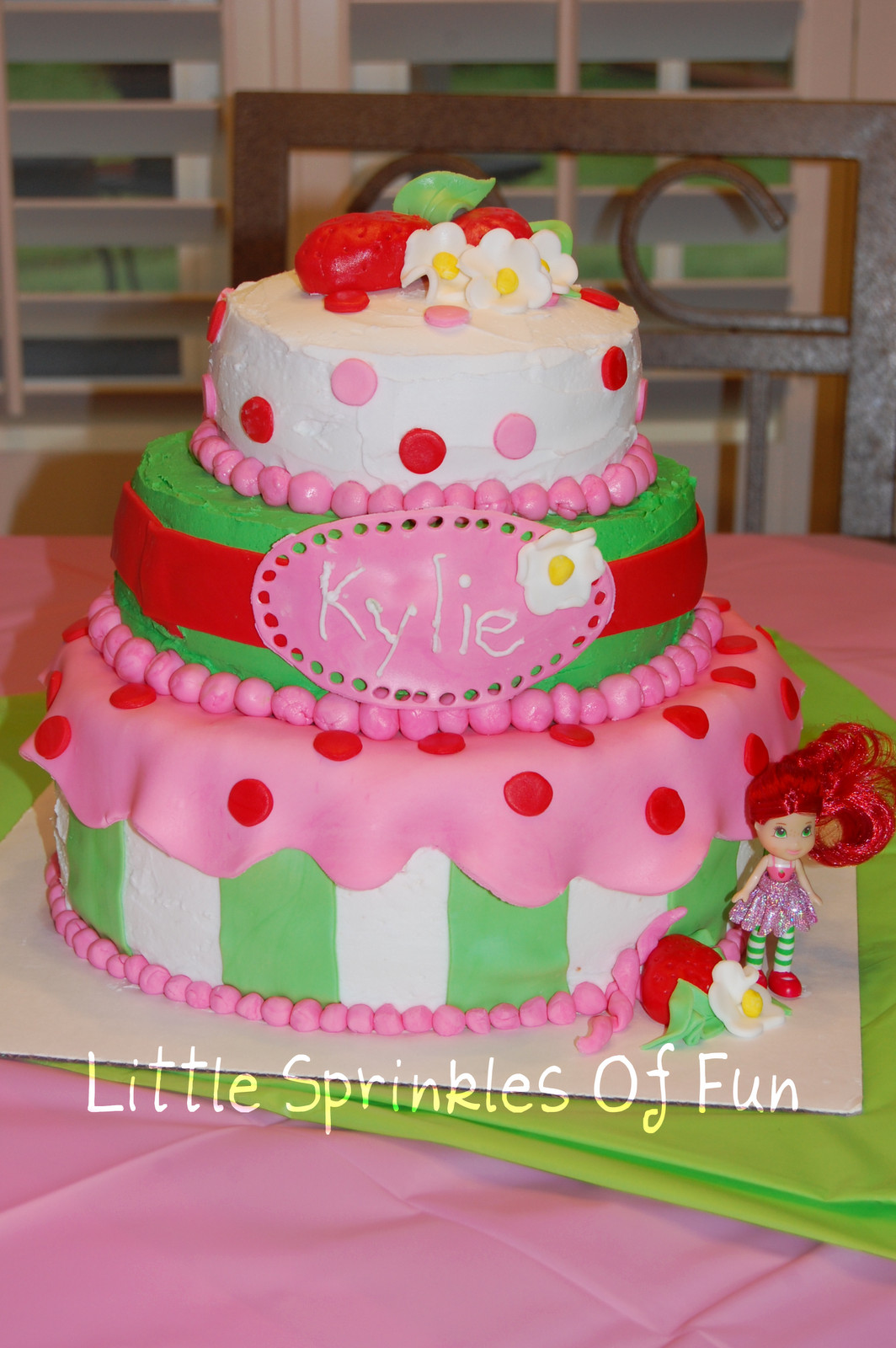 Strawberry Shortcake Birthday Cake
 Little Sprinkles of Fun Strawberry Shortcake Birthday Party