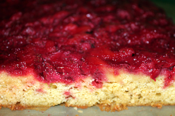 Strawberry Upside Down Cake
 Skinny Strawberry Upside Down Cake