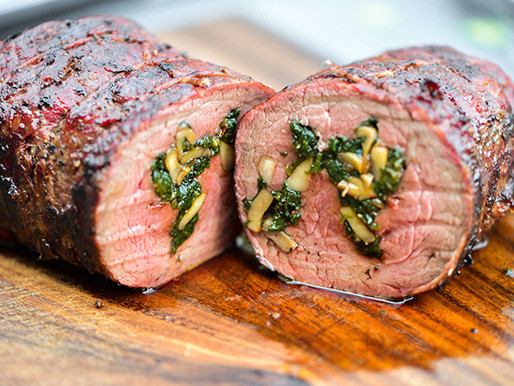 Stuffed Beef Tenderloin
 Grilling Spinach and Mushroom Stuffed Beef Tenderloin