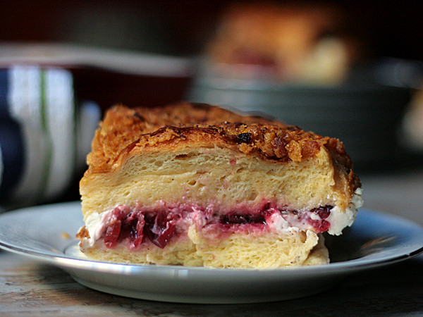 Stuffed French Toast Casserole
 Cranberry Cream Cheese Stuffed French Toast Casserole