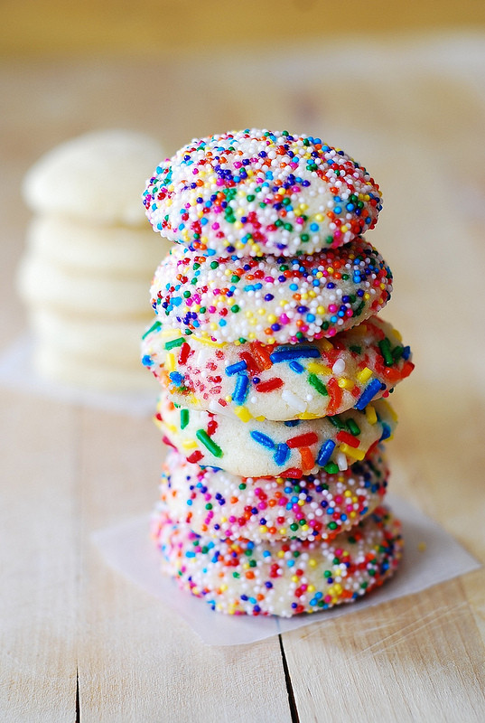 Sugar Cookies With Sprinkles
 Vanilla sugar cookies with sprinkles